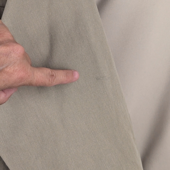 Cabela's flannel-lined jacket in XL, see photos for two small marks on the back - Picture 7 of 8